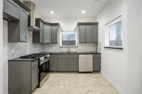 8147 Chateau Street Houston TX 77028