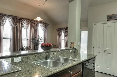111 Briarwood Drive Huntsville TX 77320