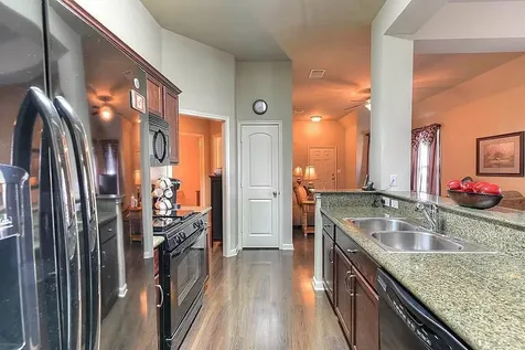 111 Briarwood Drive Huntsville TX 77320