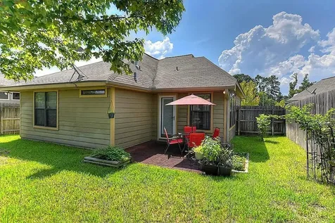 111 Briarwood Drive Huntsville TX 77320