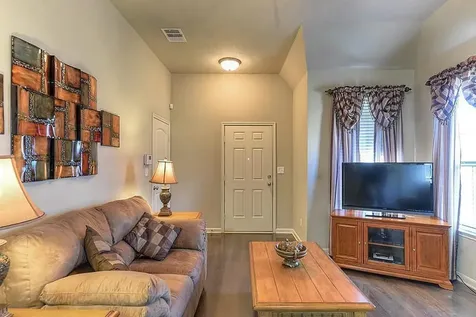 111 Briarwood Drive Huntsville TX 77320