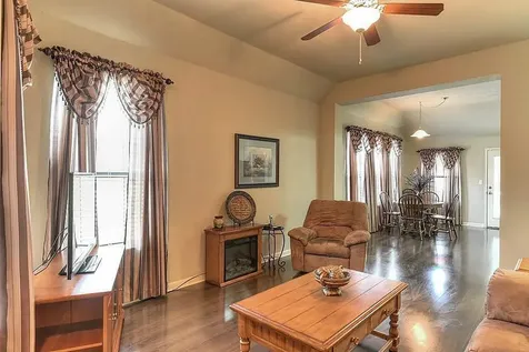 111 Briarwood Drive Huntsville TX 77320
