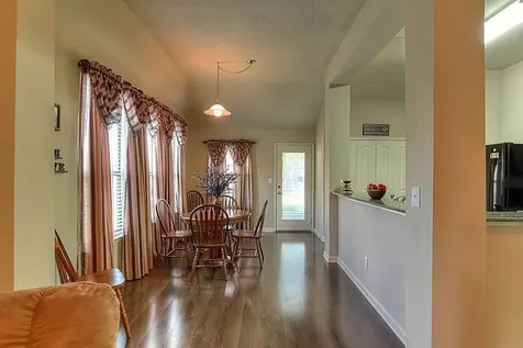 111 Briarwood Drive Huntsville TX 77320