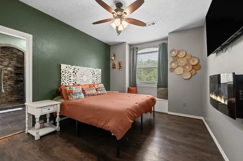 4336 Holstein Drive Cleveland TX 77328