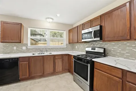 7235 Battle Hills Drive Houston TX 77040