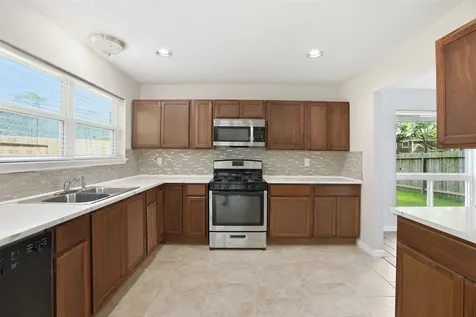 7235 Battle Hills Drive Houston TX 77040