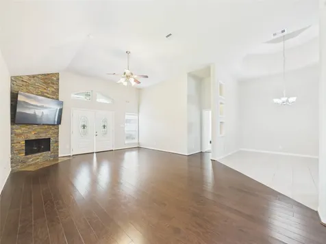 401 W Bend Drive League City TX 77573