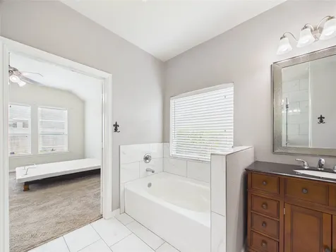 401 W Bend Drive League City TX 77573