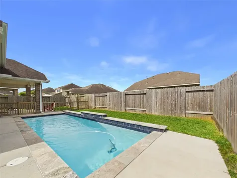 401 W Bend Drive League City TX 77573