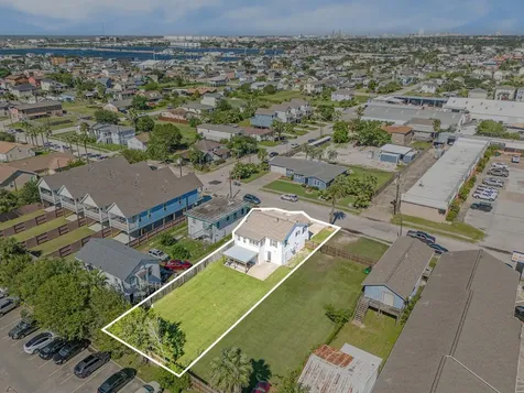 2315 67th Street Galveston TX 77551
