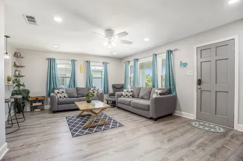 2315 67th Street Galveston TX 77551