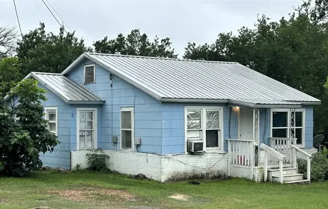 540 Hempstead Street W Giddings TX 78942