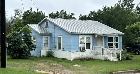 540 Hempstead Street W Giddings TX 78942