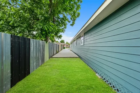 7946 Fowlie Street Houston TX 77028