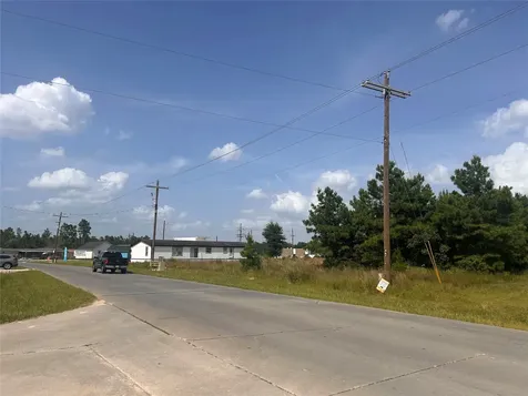 488 County Road 5102j Cleveland TX 77327