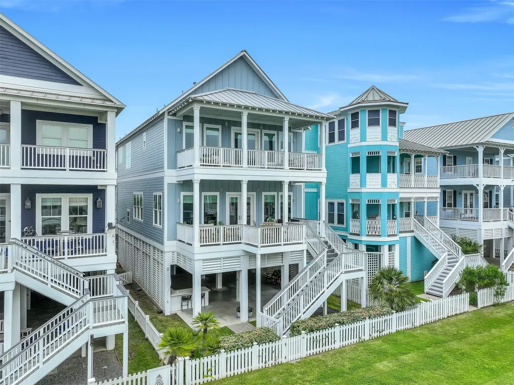 3823 Conch Galveston TX 77554