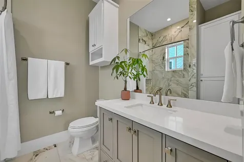 3823 Conch Galveston TX 77554