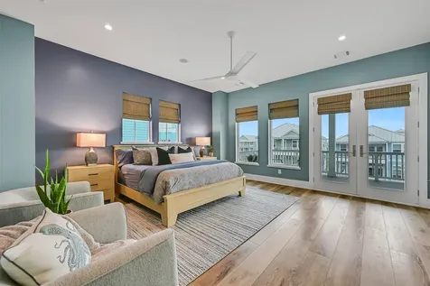 3823 Conch Galveston TX 77554