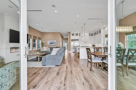 3823 Conch Galveston TX 77554