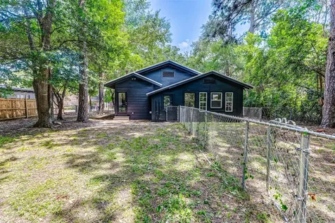 1409 20 1/2 Street Huntsville TX 77340