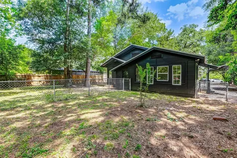 1409 20 1/2 Street Huntsville TX 77340