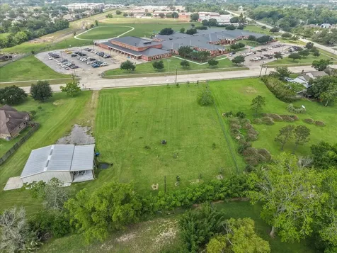818 Louisiana Avenue League City TX 77573