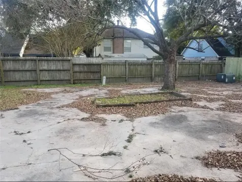 10011 N Golden Meadow Drive Houston TX 77064