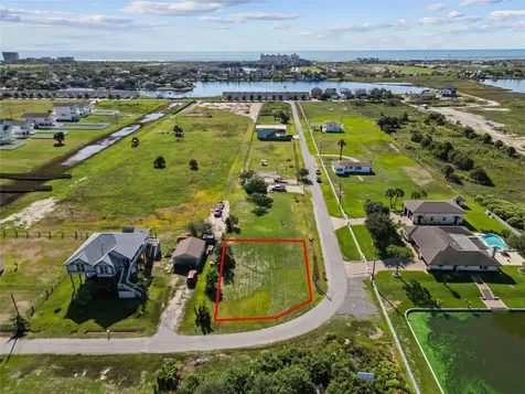 Lot 2 105th Street Galveston TX 77554