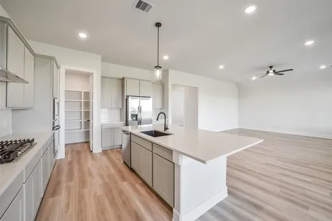 1831 Tioga View Drive Rosharon TX 77583