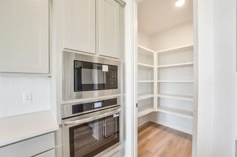 1831 Tioga View Drive Rosharon TX 77583