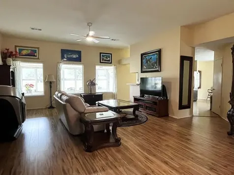2735 S Peach Hollow Circle Pearland TX 77584
