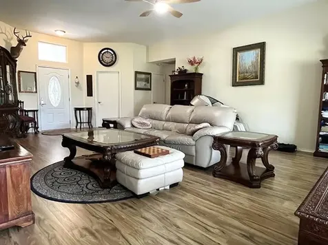 2735 S Peach Hollow Circle Pearland TX 77584