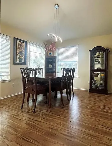 2735 S Peach Hollow Circle Pearland TX 77584