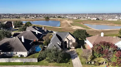 6272 N Fawnlake Drive Katy TX 77493