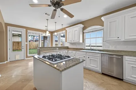 15 Wick Willow Road Montgomery TX 77356