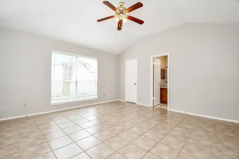 2018 Creek Valley Lane Sugar Land TX 77478