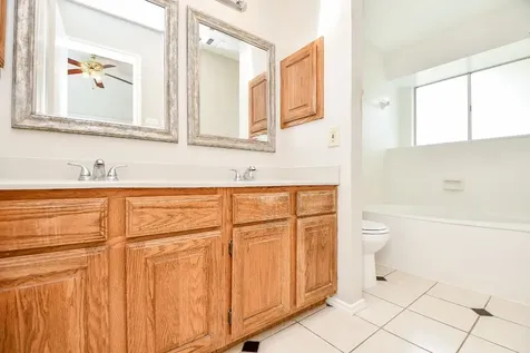 2018 Creek Valley Lane Sugar Land TX 77478