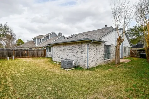 2018 Creek Valley Lane Sugar Land TX 77478