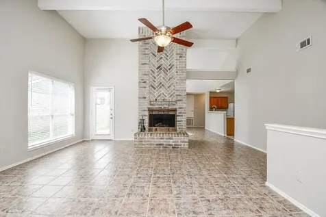 2018 Creek Valley Lane Sugar Land TX 77478