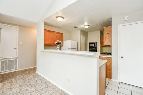 2018 Creek Valley Lane Sugar Land TX 77478