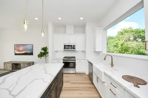 2424 Harrington Street Houston TX 77026
