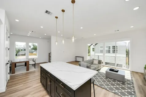 2424 Harrington Street Houston TX 77026