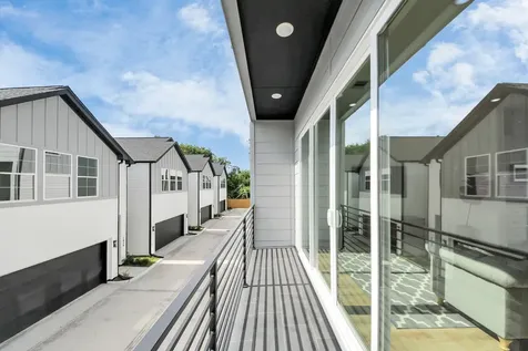 2424 Harrington Street Houston TX 77026