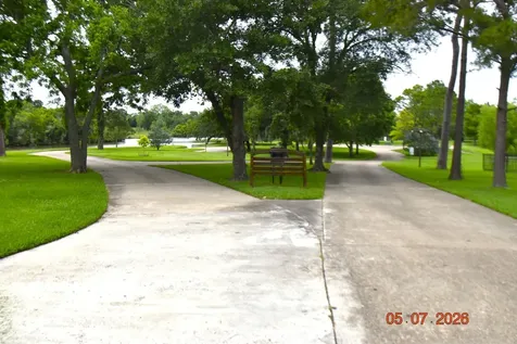 421 Creekside Drive League City TX 77573
