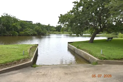 421 Creekside Drive League City TX 77573
