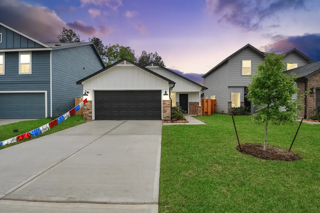 18728 Loom Drive Conroe TX 77306