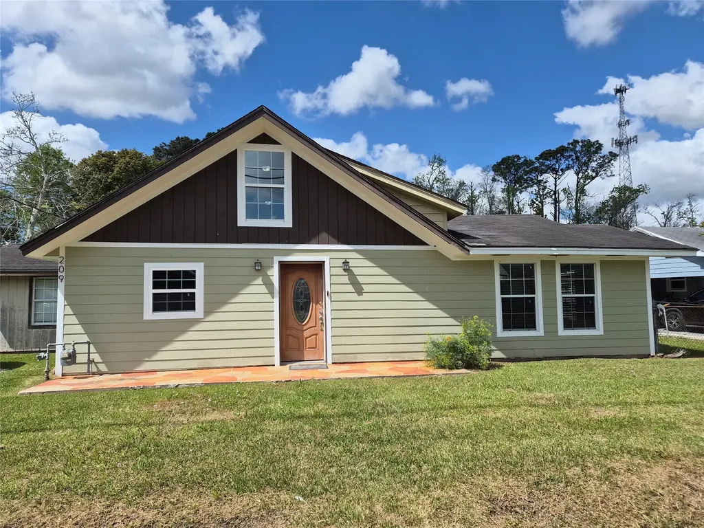 209 Florence Street Orange TX 77630