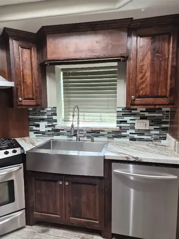 209 Florence Street Orange TX 77630