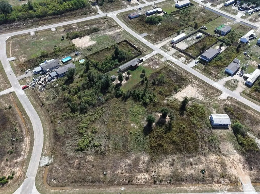 2911 Road 5702 Cleveland TX 77327