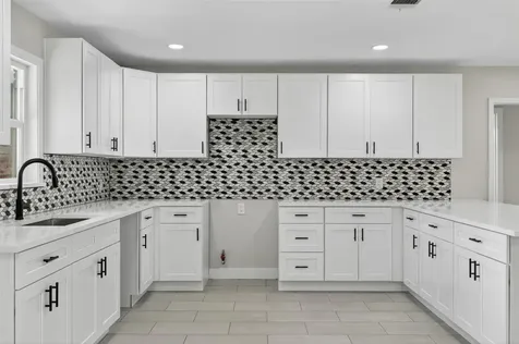 206 Mockingbird Lane Pasadena TX 77502